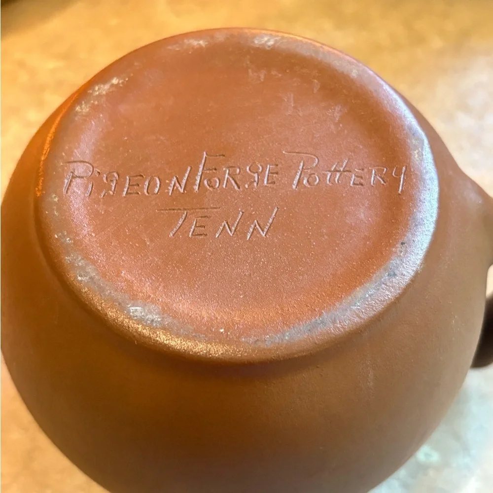 Pigeon Forge Pottery, Tenn. Handmade Brown Studio Pottery Pitcher w/ Flowers
